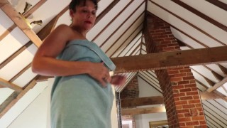 The Queen and the Jacuzzi